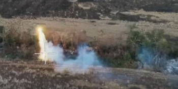 "Dragões de Fogo: Drones Ucranianos Queimam Territórios Ocupados por Invasores"
